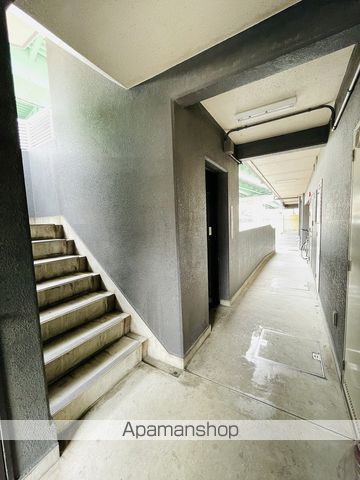 第6協和ビルの玄関写真