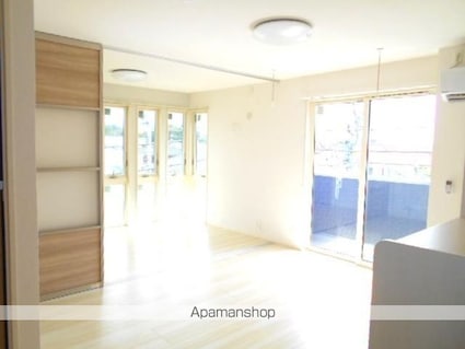 セントバーバラ国立[2LDK/55.3m2]のリビング・居間