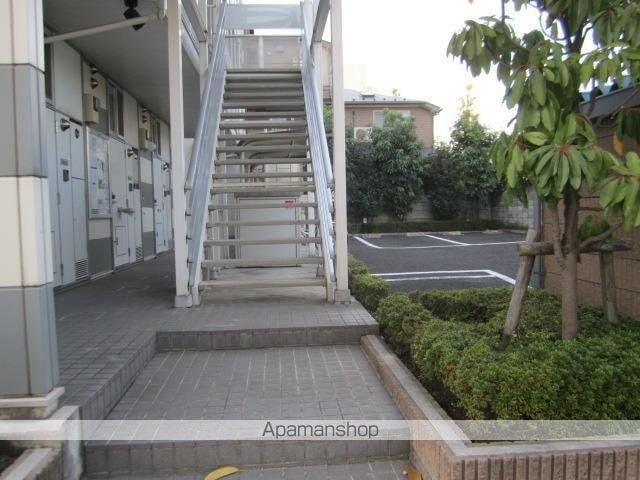 レオパレス富士見台の玄関写真