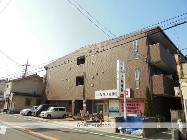 アンプルールフェールビエント高槻の外観写真
