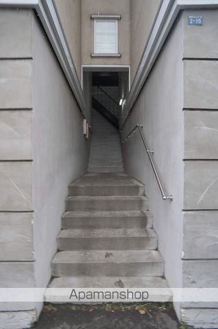 CASA西町グランデA棟の玄関写真