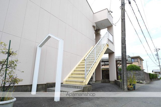 ステージ マノンの玄関写真