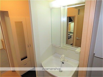 レオパレスセントラルパーク[1LDK/48.44m2]の洗面所