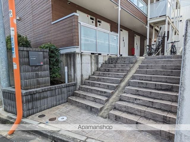 リブリ・堀之内の玄関写真