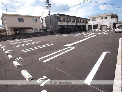 ボン　ボヤージュ[1LDK/42.2m2]の駐車場