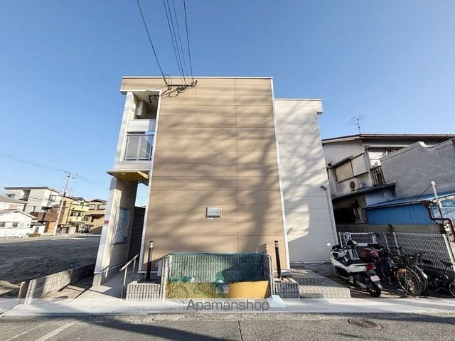 レオパレス臨港線の外観写真