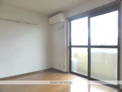 長野県長野市吉田５丁目[3DK/56m2]のリビング・居間