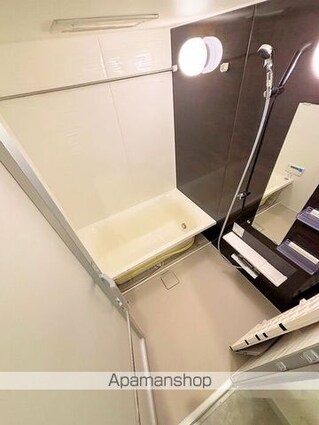 ロイヤルパークス仙台青葉通[4LDK/84.99m2]のバス