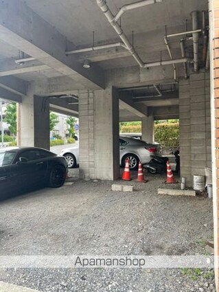 アレーゼＫ[1R/18m2]の駐車場
