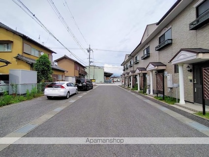 滋賀県長浜市小堀町[2LDK/59.64m2]の駐車場
