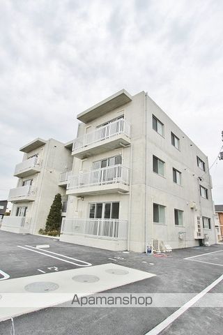 ピースリベルタ応神古川の外観写真