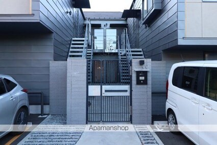 東京都世田谷区宮坂３丁目[1R/30m2]のエントランス