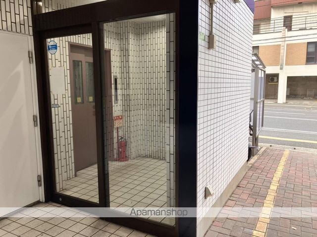 ヴェルデ市大前の玄関写真