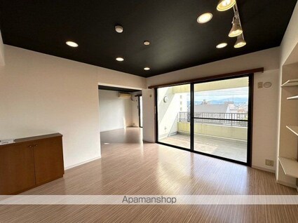 福岡県福岡市南区寺塚１丁目[4LDK/129.35m2]の内装1