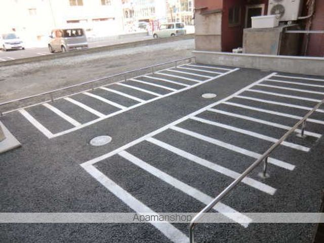 リードインアイエスヒラノの内装写真