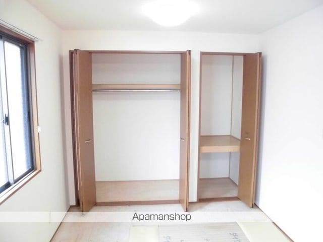 ウエストアヴェニューの内装写真