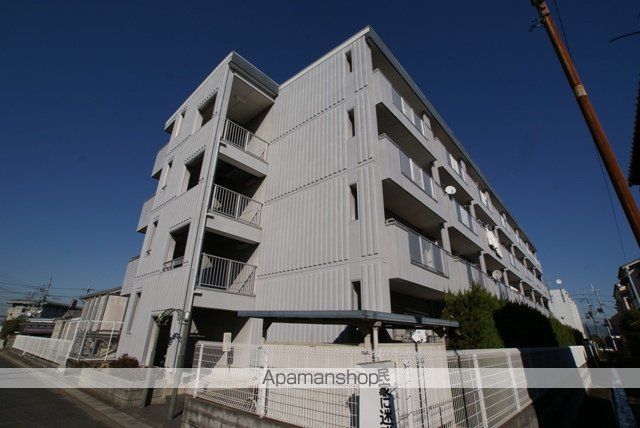 久御山ファーストマンションの外観写真