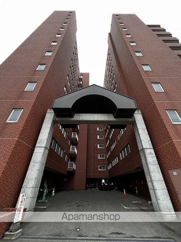 ドミ山鼻九条の外観写真