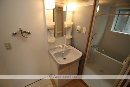 シャガール千富[1LDK/42m2]の洗面所