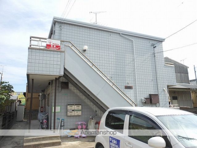 カトレアハイツの玄関写真