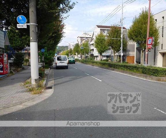 京都市烏丸線 北山駅 徒歩10分 3階建 築33年の外観写真