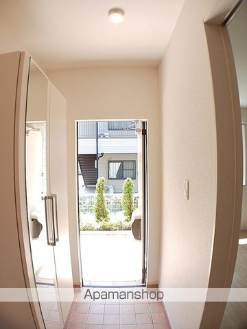 ニシルラッキーキャットの内装写真