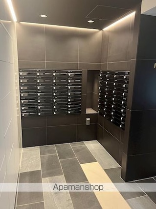 メインステージ成増Ⅱ[2K/25.47m2]のロビー2