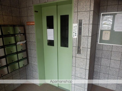 グリーンクレスト[3LDK/106.63m2]の共用部7