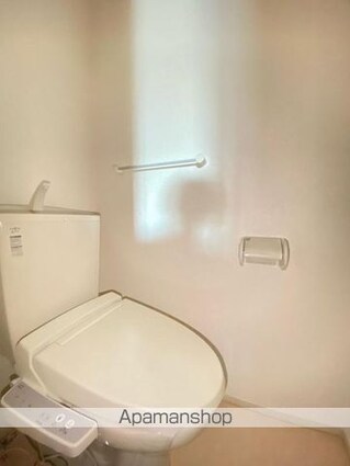 レイジェス　Ｃ[1LDK/44.19m2]のトイレ