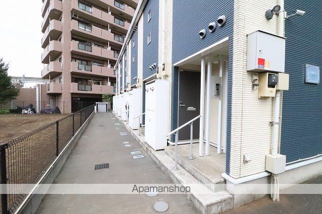 レオネクストフィエールIIの玄関写真