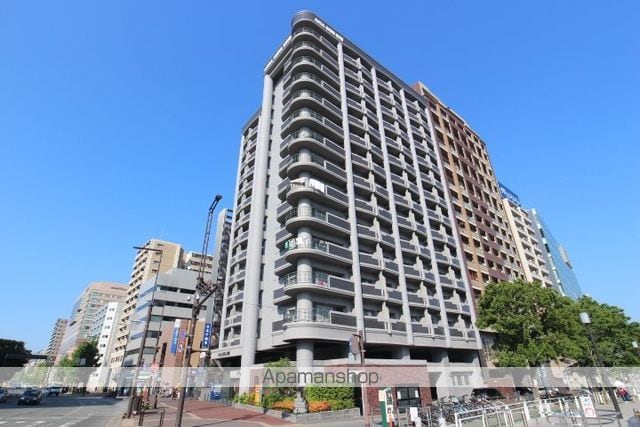 福岡市博多区中洲のマンションの外観1