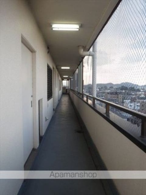 和歌山県和歌山市小松原６丁目[4DK/105m2]の共用部1