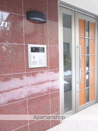 長野県長野市大字小柴見[1LDK/30.39m2]のエントランス2