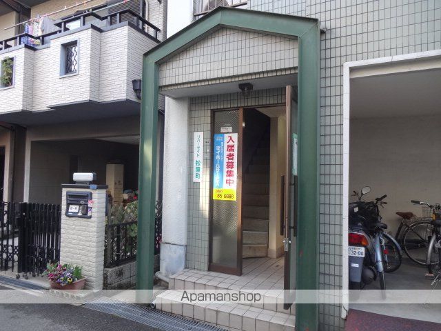 リバーサイド松屋町の玄関写真