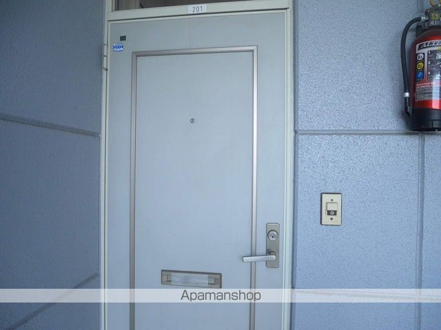 リヴィエール412Dの玄関写真