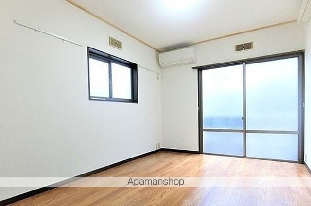 東急世田谷線 下高井戸駅 徒歩3分 2階建 築42年の内装写真