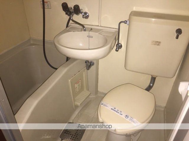 White広島駅前の内装写真