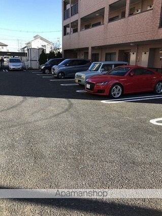 サンライズヴィラひたち野Ａ棟[2LDK/55.71m2]の駐車場1