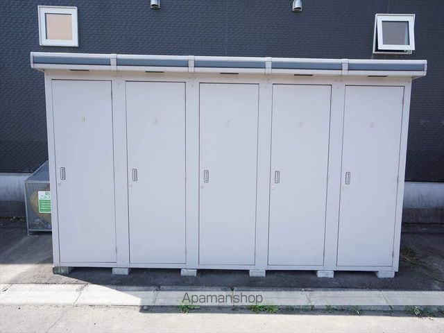 detached 北海道河東郡音更町木野公園下町1-13

地図を見る