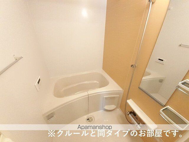 サルス・ノヴァIの内装写真