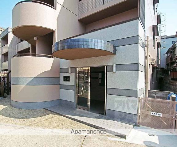 ラポート柳田の玄関写真