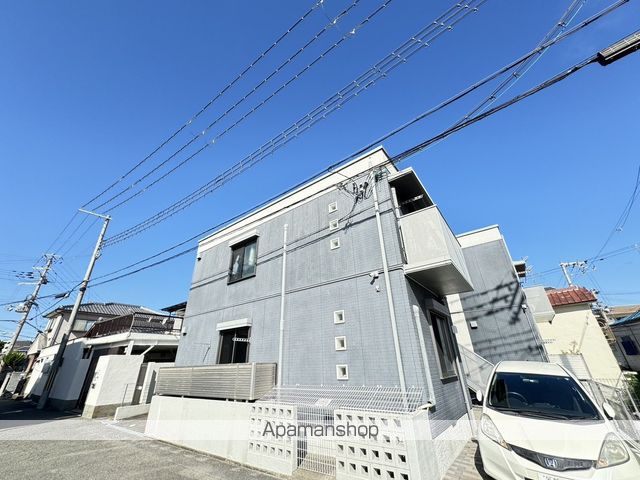 ブルーキューブの外観写真