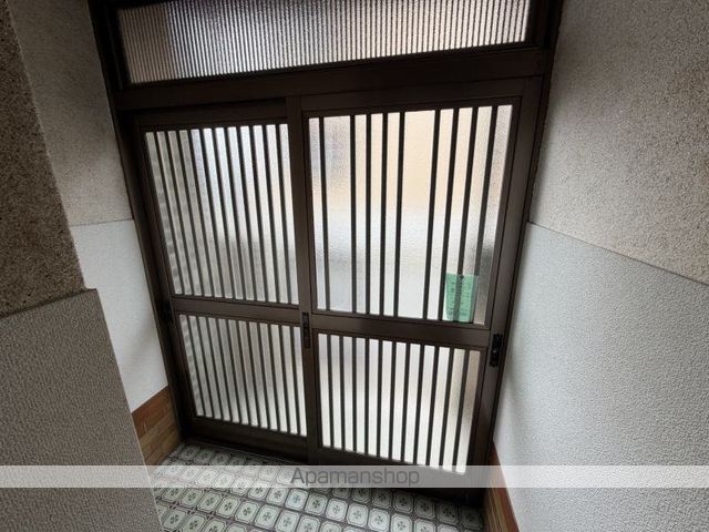 近鉄南大阪線 河内松原駅 徒歩11分 3階建 築47年の内装写真