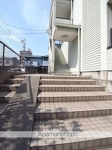 グリーンロータスの玄関写真