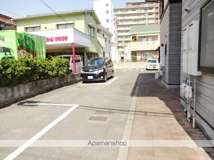 愛媛県松山市立花３丁目[3DK/55.89m2]の駐車場
