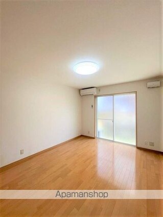 ルガール直川[1K/28.47m2]のリビング・居間