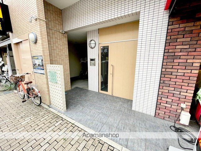 メゾン・ドゥ・ファミリー1の玄関写真