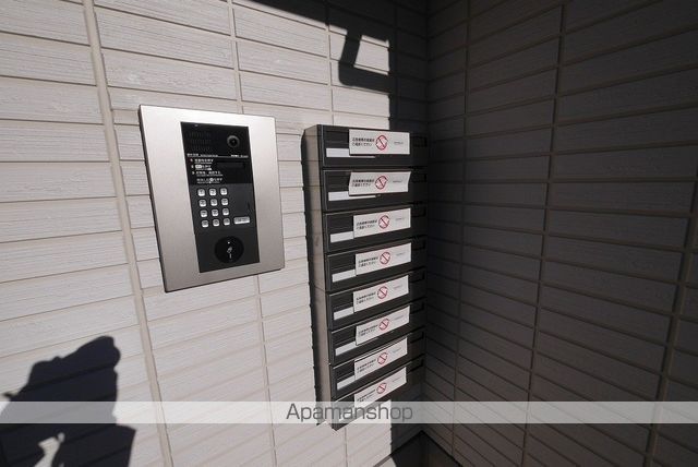 DーROOMさんよう A棟の玄関写真