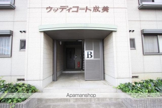 ウッディコート成美A・B・C・D棟の玄関写真