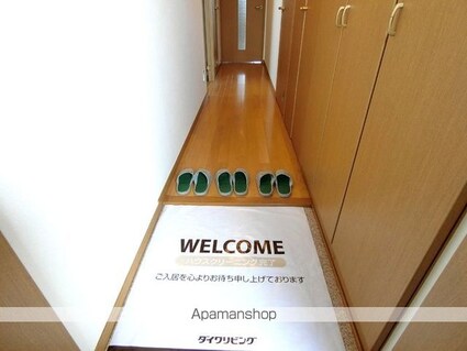 グランウィング[2LDK/61.42m2]の玄関